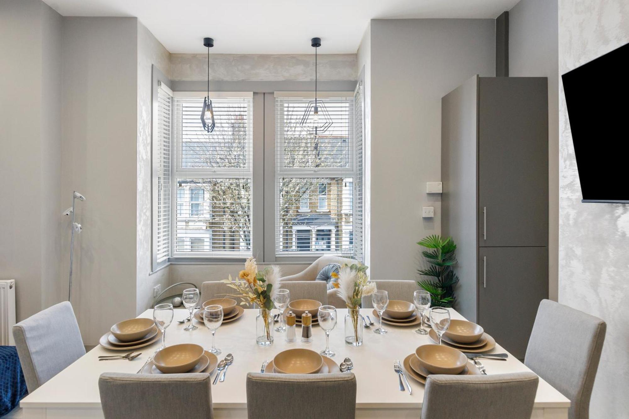Wembley Luxury 3 Bedroom 런던 외부 사진